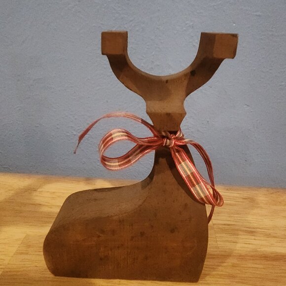 Wooden Reindeer Nesting Deer Shelf Sitter Decor Holiday Bow Nest Into Each Other - Picture 5 of 5